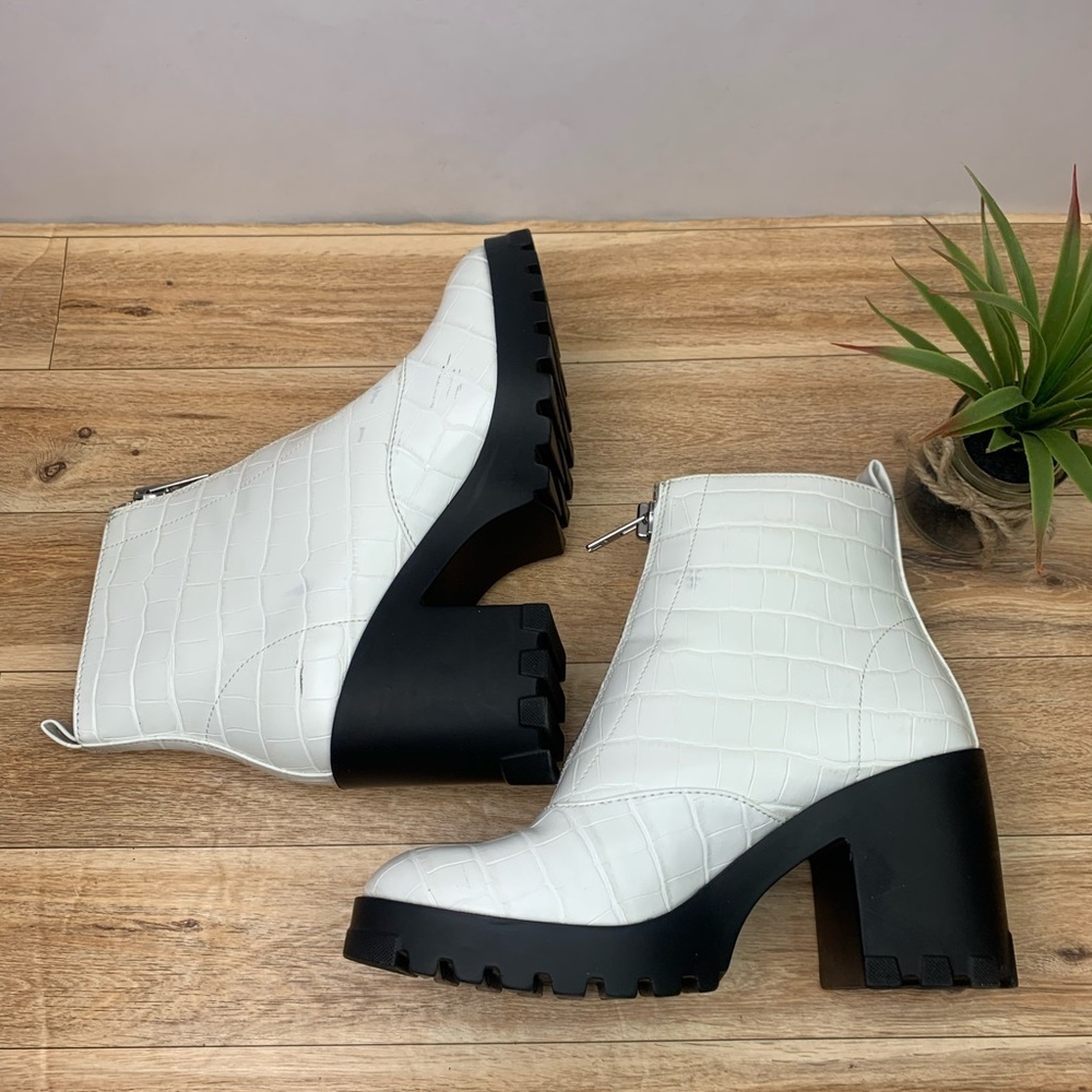 BP Marley Front Zip Bootie